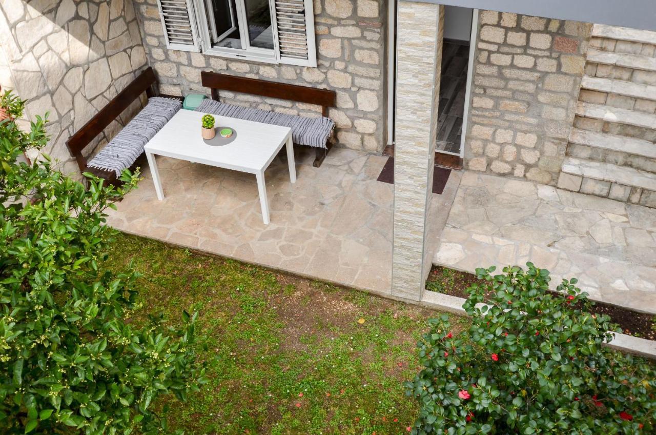 Modern Seaside Escape - Stunning Sea View - Private & Stylish *