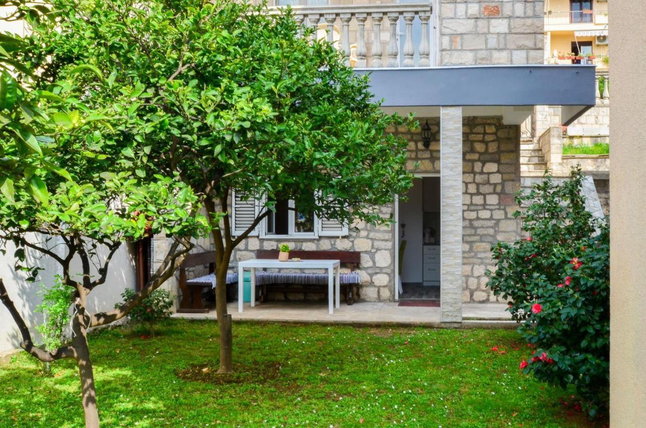 Modern Seaside Escape - Stunning Sea View - Private & Stylish Апартаменти