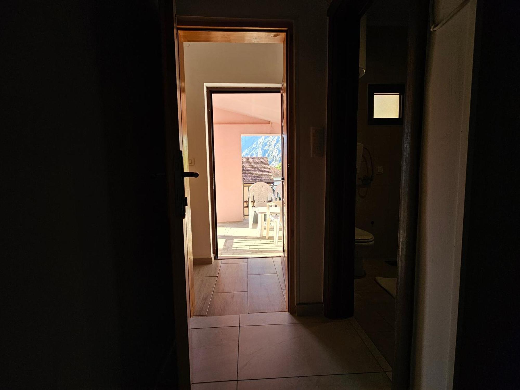 Апартаменти Modern Seaside Escape - Stunning Sea View - Private & Stylish